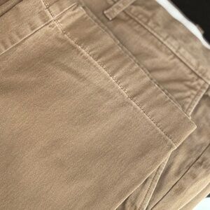 J.Crew 770 Chino | 38x32 | Straight Fit Stretch | River Brown | Small pin hole